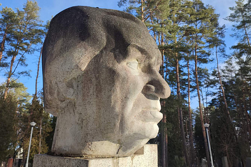 Могила народного артиста Н. Н. Чуркина на Восточном кладбище в Минске, фото