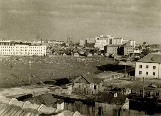 Бывшее еврейское кладбище, 50-е годы. Источник фото: https://minsk-old-new.com/places/kladbishcha/evrejskoe-kladbishhe-byvshee