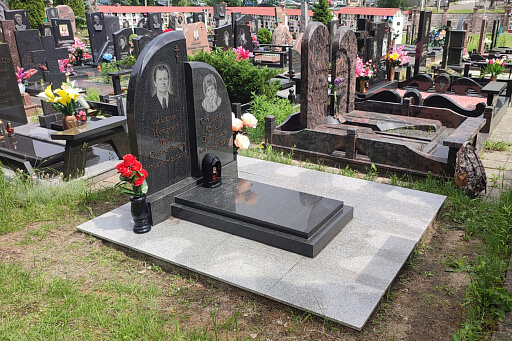 Могила академика И. С. Нагорского на Восточном кладбище, фото