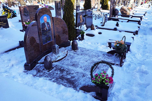 Могила государственного деятеля В. И. Шарапова на Восточном кладбище Минска, фото